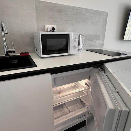 Air Conditioned 1 Room Apartment Vienna Gate, 2 Bratislava Extérieur photo